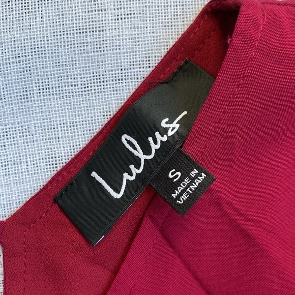 Lulus NWT mini burgundy shift dress. - Picture 8 of 14